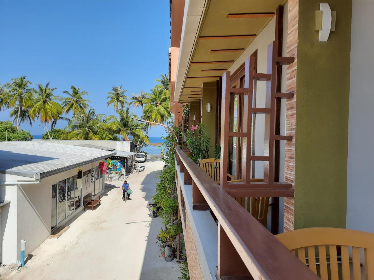Maladiwa Beach & Spa Maafushi Exteriör bild